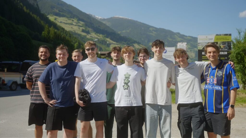 Bootcamp Tirol Mayrhofen Klettersteg Gruppenfoto