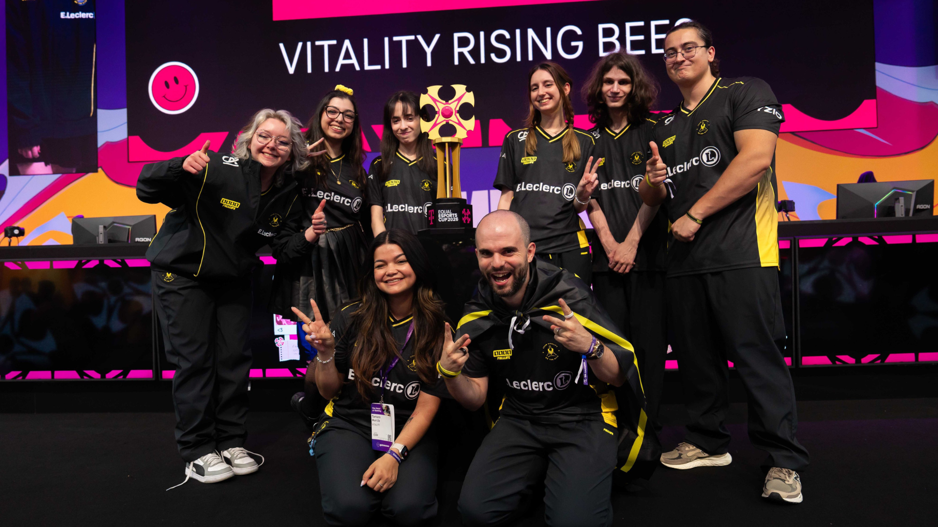 Vitality Rising Bees gewinnen Equal Esports Cup auf der gamescom News